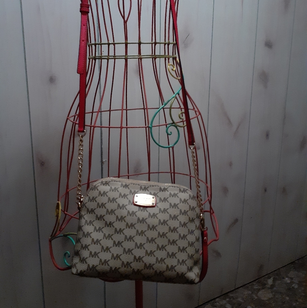 Michael Kors purse